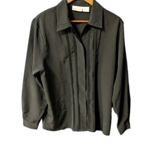 Christie & Jill Silky Polyester Black Tuxedo Blouse Hidden Buttons Sz 16 23" P-P